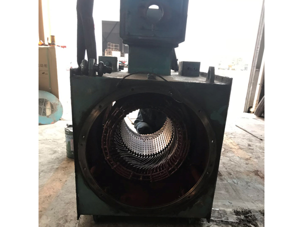 Z3直流電機維修現(xiàn)場